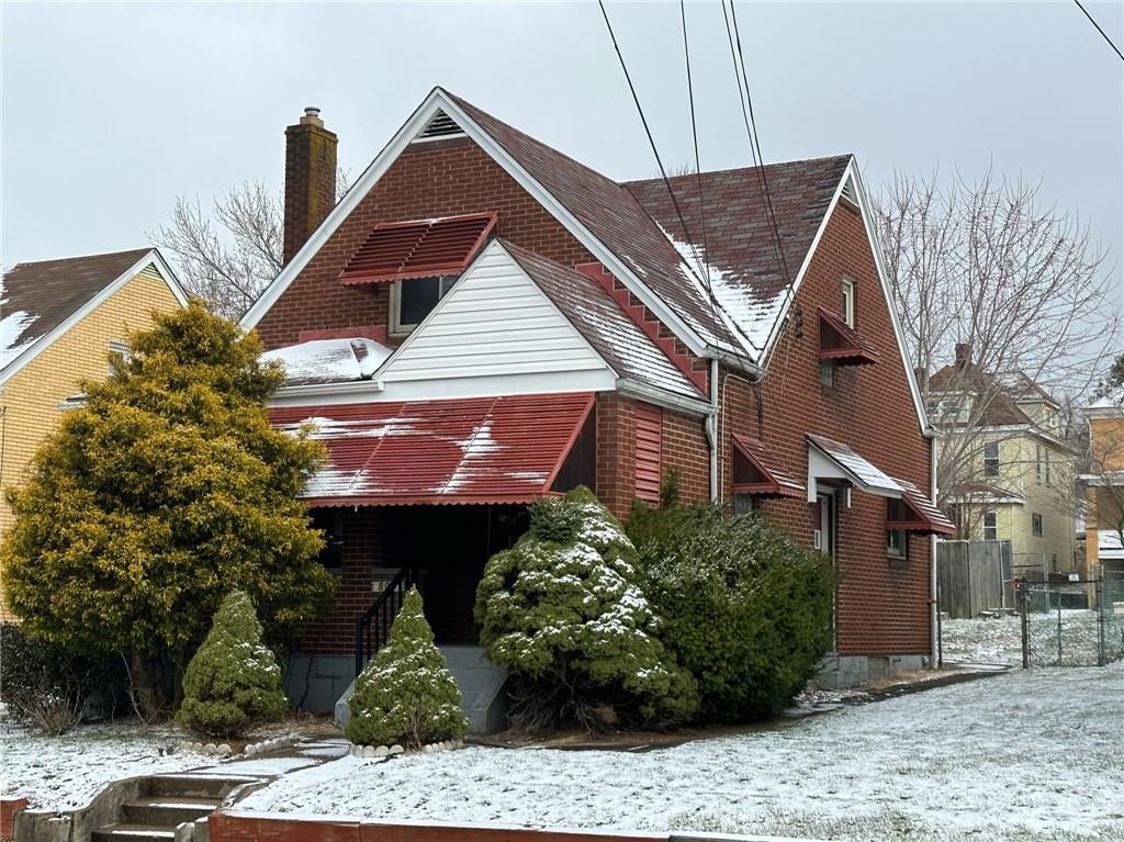 809 St Clair Avenue Clairton, PA 15025 - Photo 2 of 15 a front view of a house