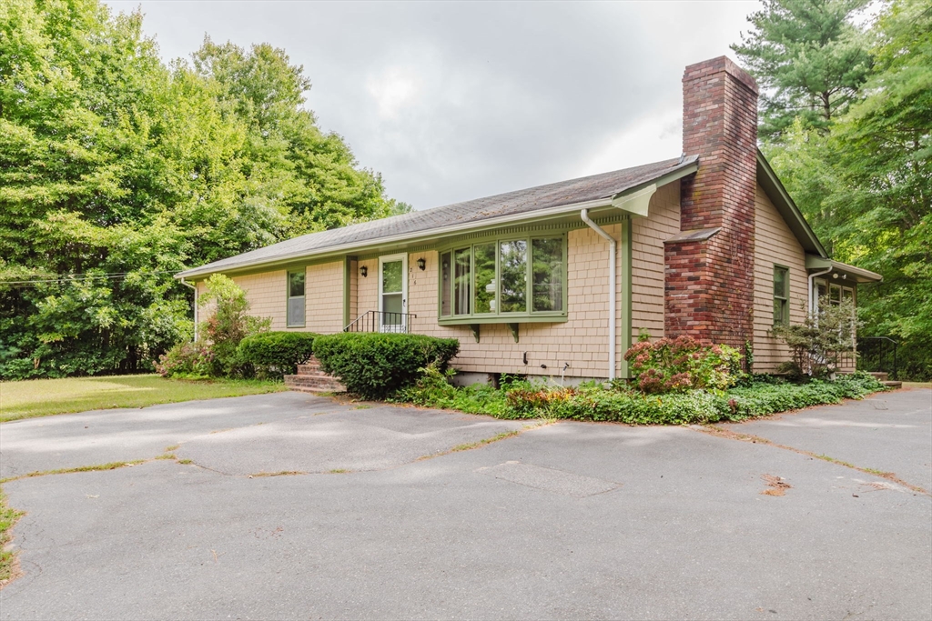 216 County Road East Freetown, MA 02717 - Photo 1 of 19