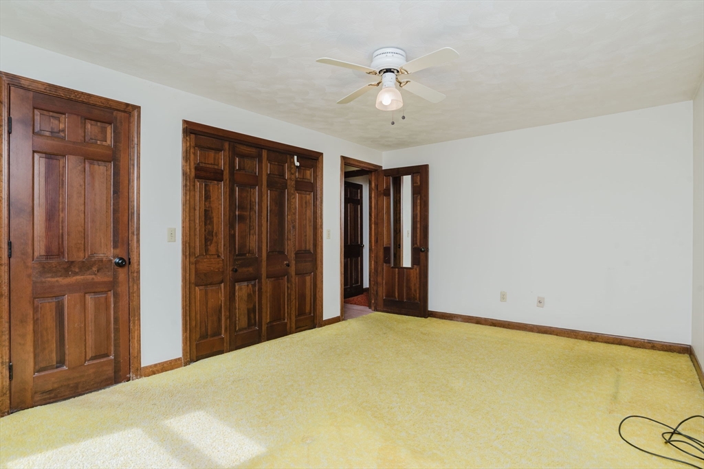 216 County Road East Freetown, MA 02717 - Photo 12 of 19