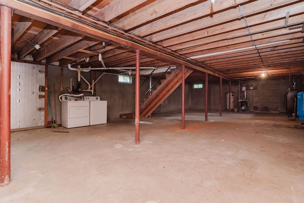 216 County Road East Freetown, MA 02717 - Photo 16 of 19