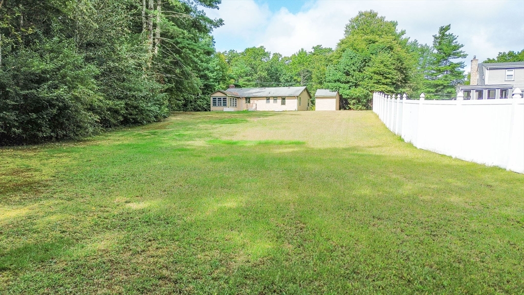 216 County Road East Freetown, MA 02717 - Photo 5 of 19