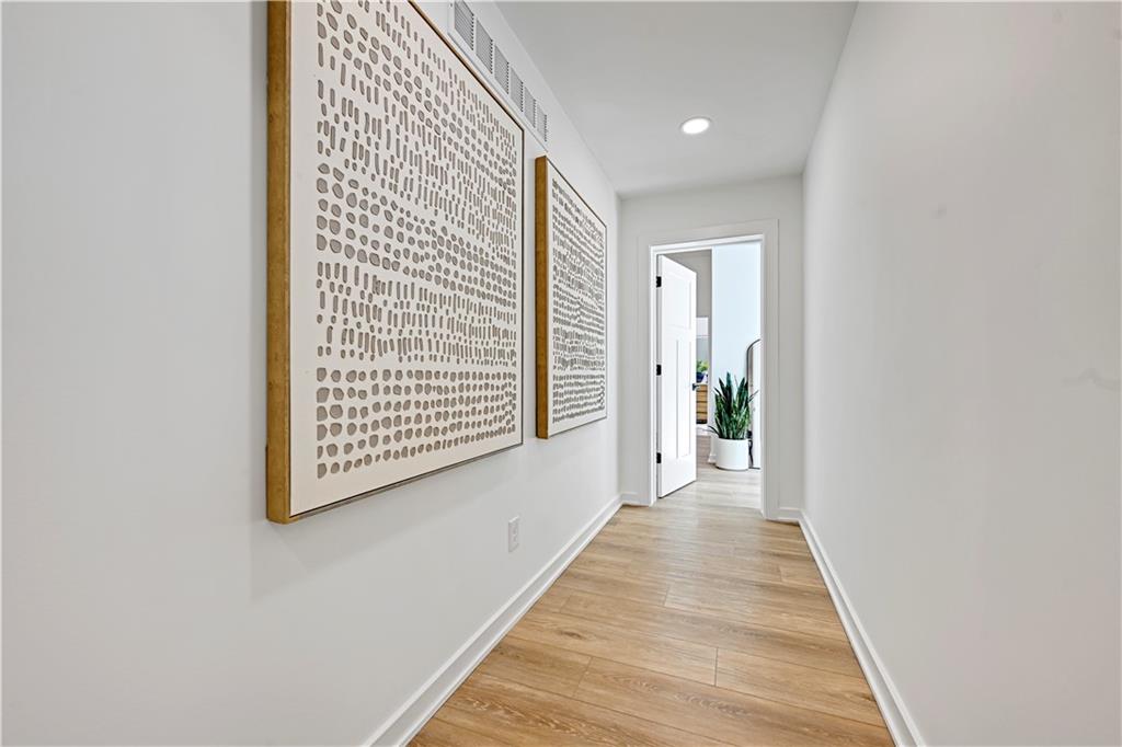 9427 Wenonga Road Leawood, KS 66206 - Photo 21 of 45