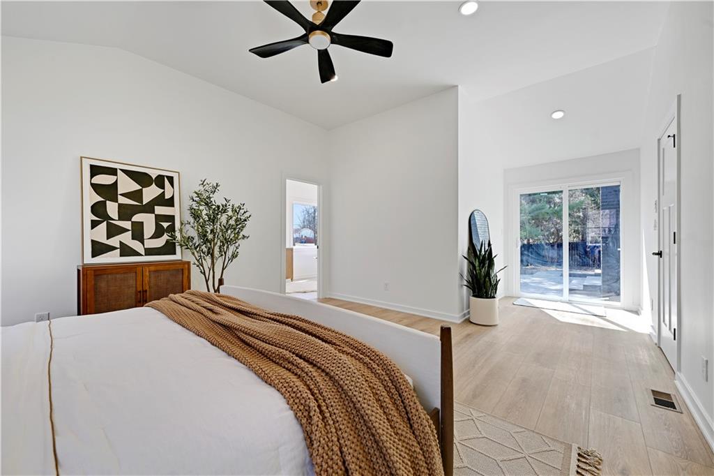 9427 Wenonga Road Leawood, KS 66206 - Photo 24 of 45