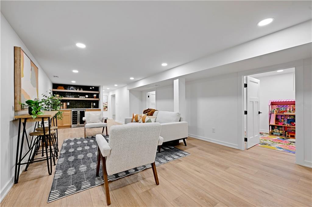 9427 Wenonga Road Leawood, KS 66206 - Photo 30 of 45