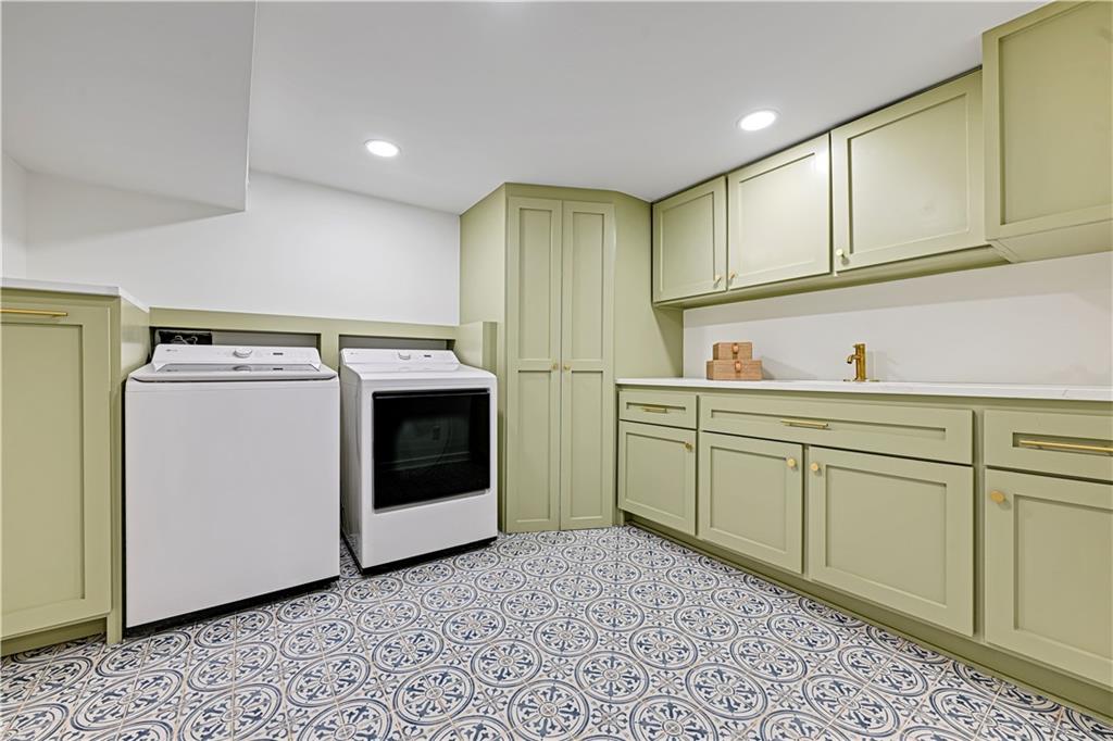 9427 Wenonga Road Leawood, KS 66206 - Photo 38 of 45