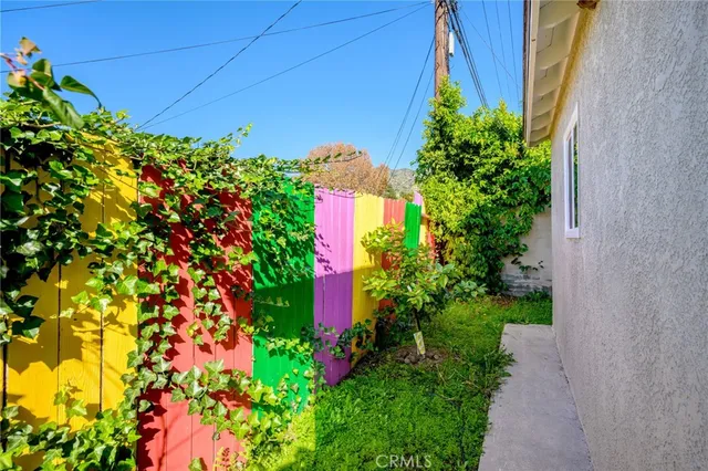 a view of a flower arrangement in backyard