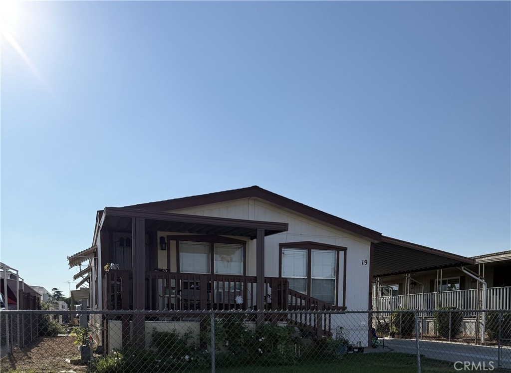 16860 Slover Avenue, Unit 19 Fontana, CA 92337 - Photo 1 of 10