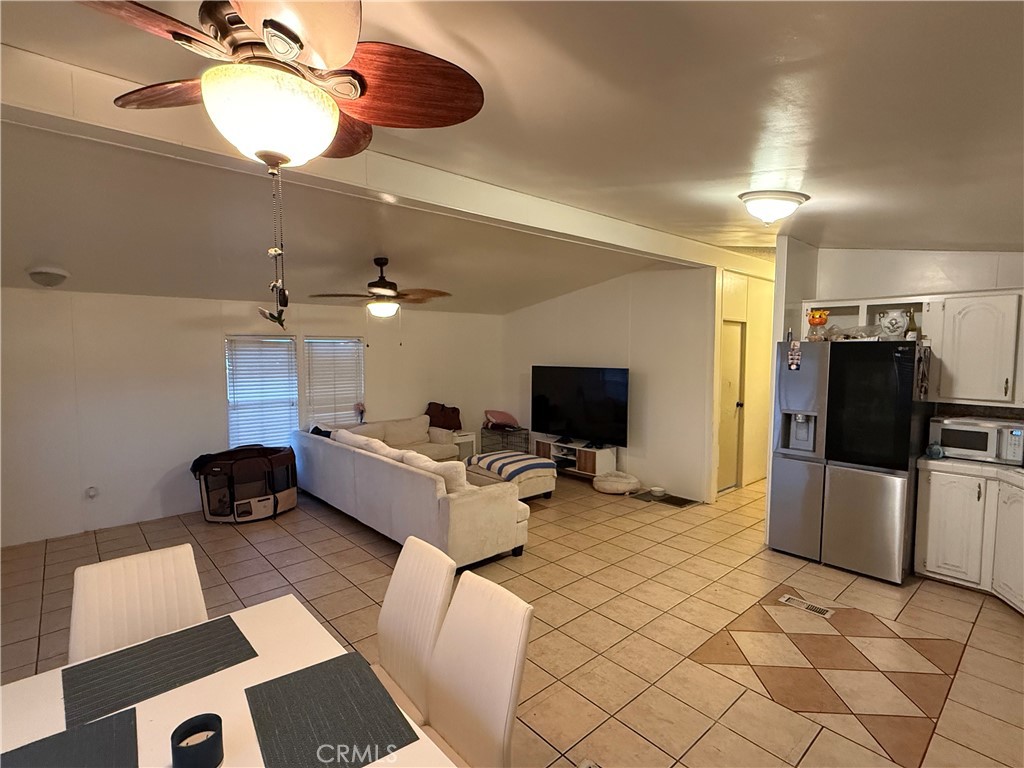 16860 Slover Avenue, Unit 19 Fontana, CA 92337 - Photo 9 of 10