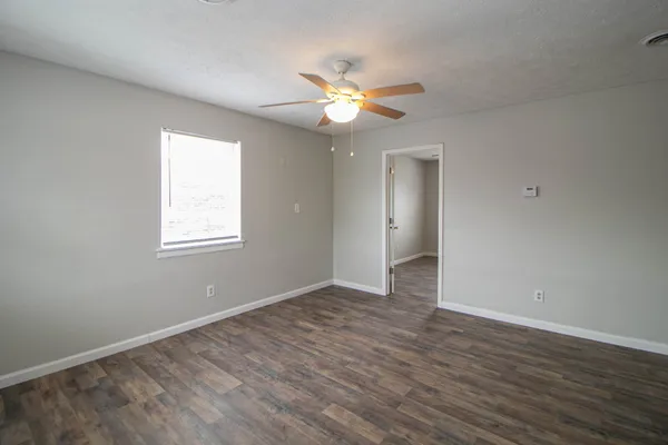 $705 | 404 Thompsonville Lane, Unit 13, Oak Grove, KY 42262