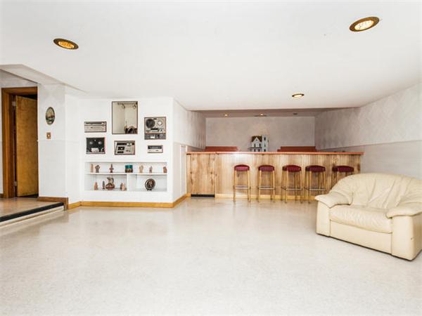 43 Crestview Road Belmont, MA 02478 - Photo 15 of 19 Gallery Image 15