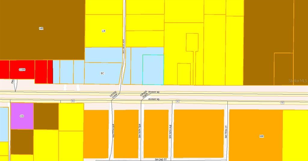 7641 Highway 40 Ocala, FL 34482 - Photo 8 of 11 a bathroom with a bathtub