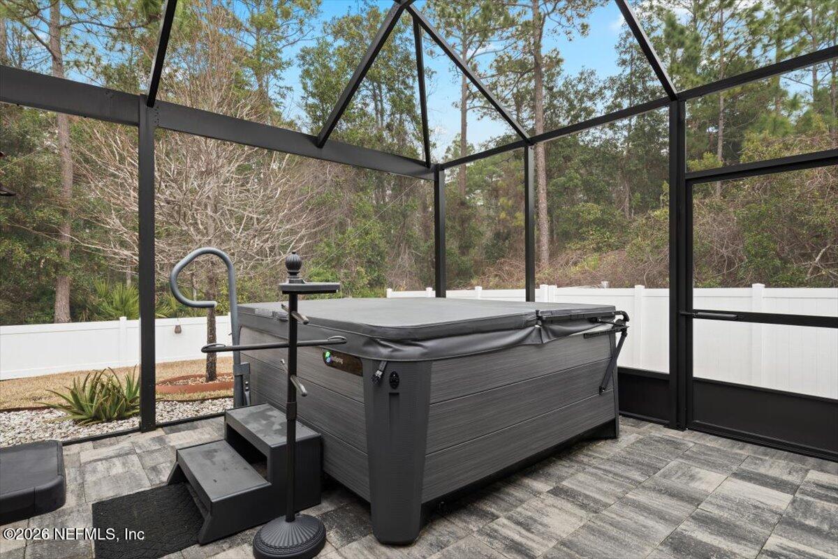 96085 Breezeway Court Yulee, FL 32097 - Photo 44 of 59 Hot tub stays