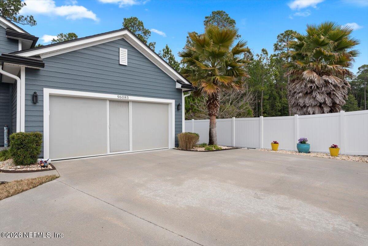 96085 Breezeway Court Yulee, FL 32097 - Photo 8 of 59 Front of house