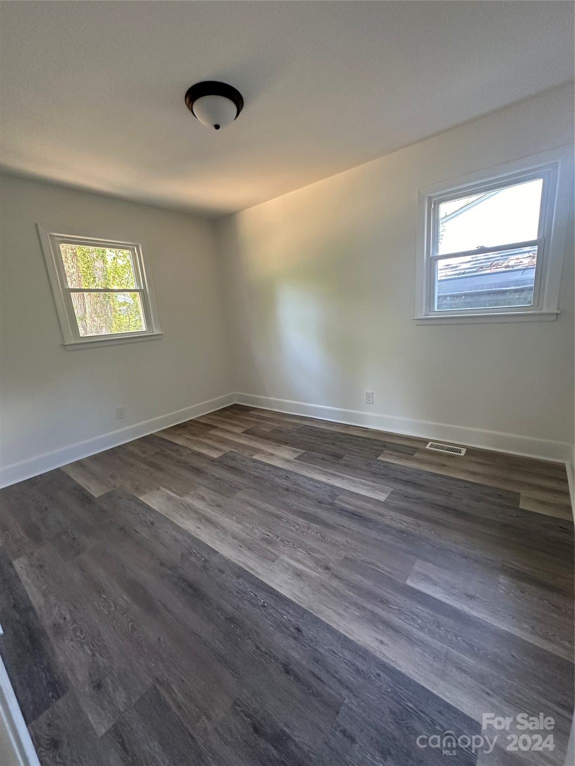 966 Spring Street Rock Hill, SC 29730 - Photo 5 of 12 Gallery Image 5