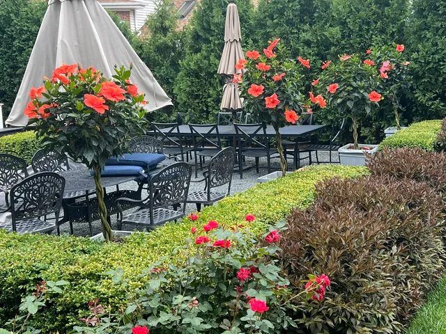 $1,695,000 | 90 East Woodland Road, Lake Forest, IL 60045