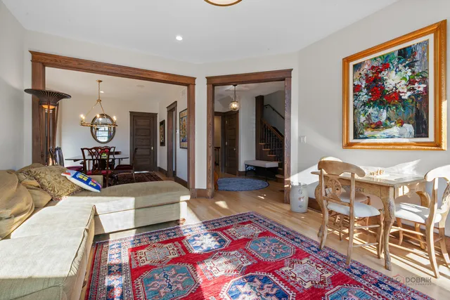 $1,695,000 | 90 East Woodland Road, Lake Forest, IL 60045