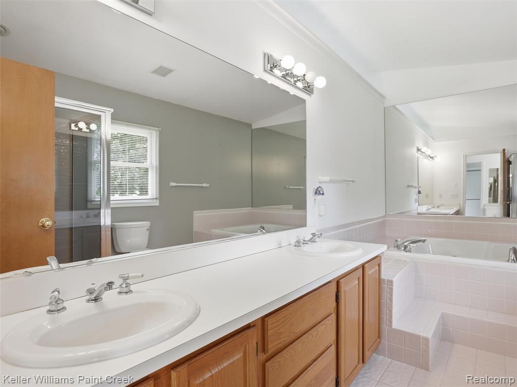 436 Broadleaf Drive Rochester, MI 48306 - Photo 24 of 41