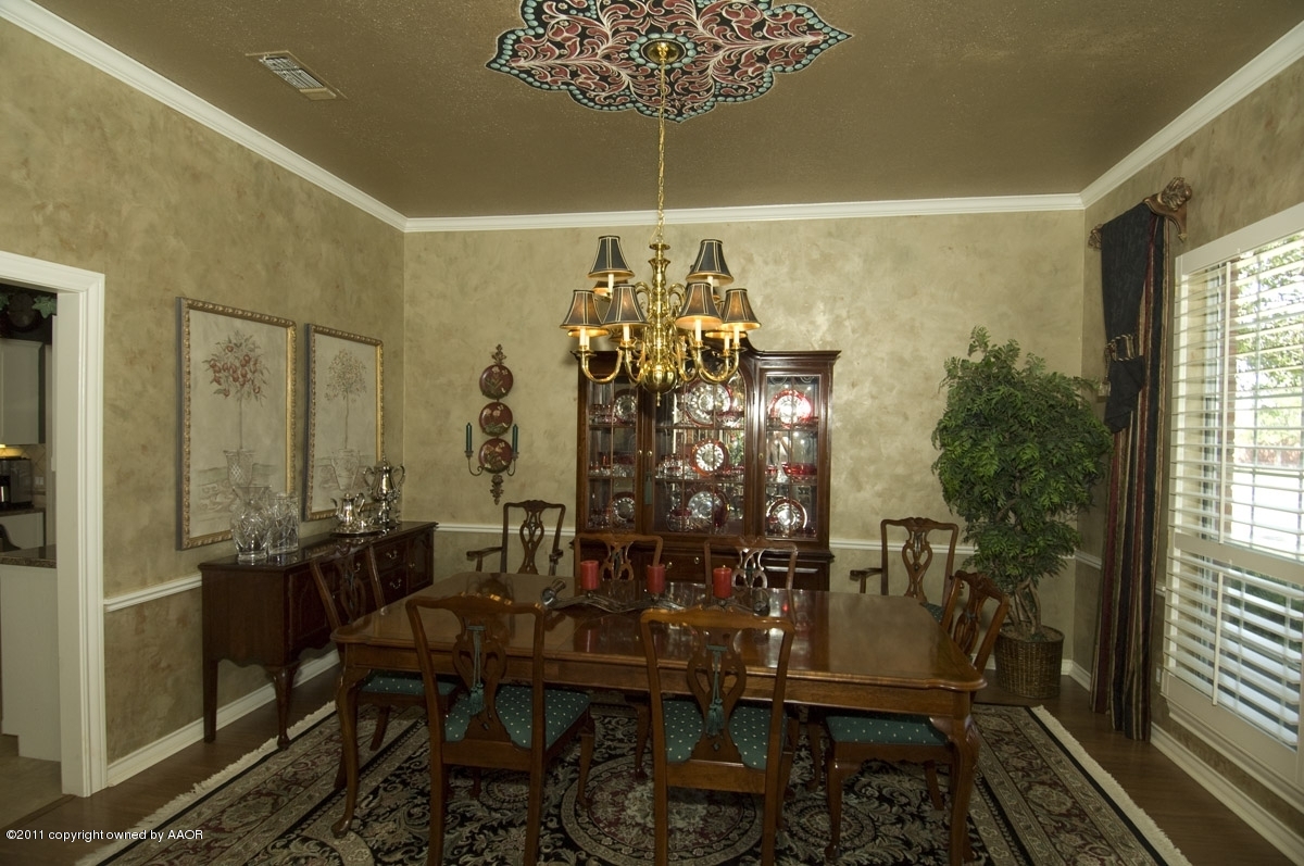 7821 Covington Parkway Amarillo, TX 79121 - Photo 16 of 53 a view of a dining room with furniture and window
