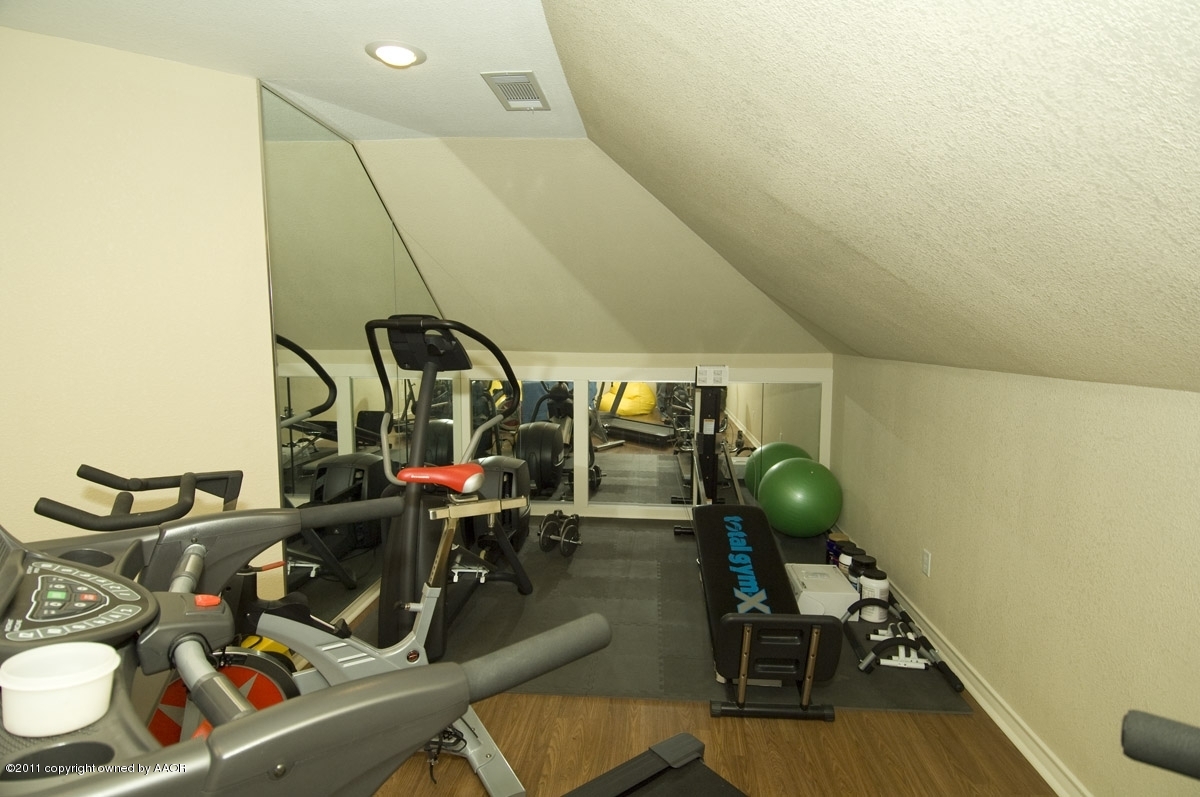 7821 Covington Parkway Amarillo, TX 79121 - Photo 47 of 53 upstairs living area view 2
