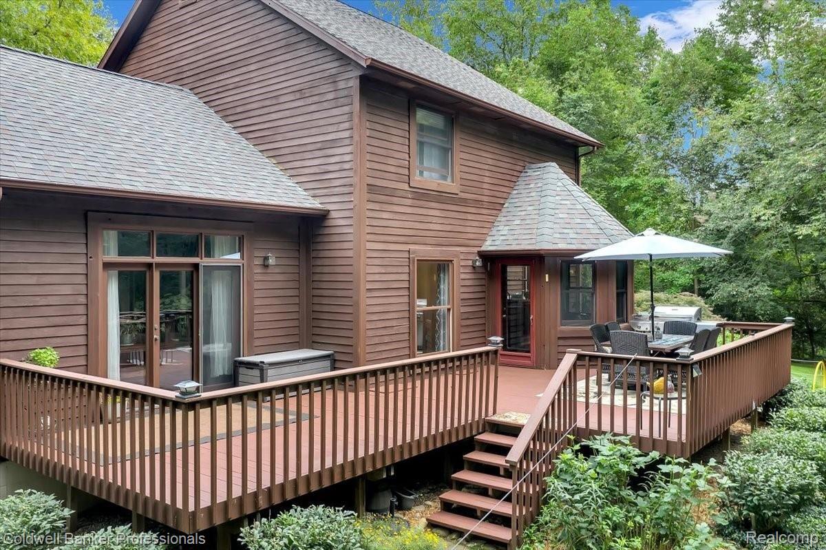 Relax on the back deck 