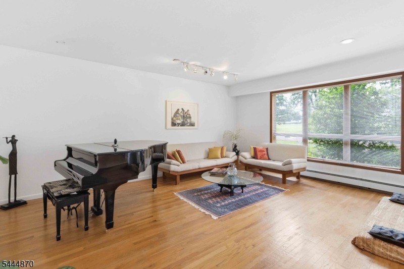174 Brooklake Road Florham Park, NJ 07932 - Photo 10 of 43