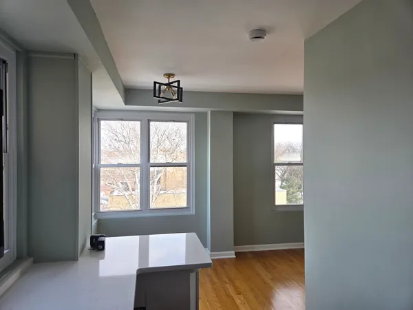 $149,900 | 2606 West Balmoral Avenue, Unit 507, Chicago, IL 60625