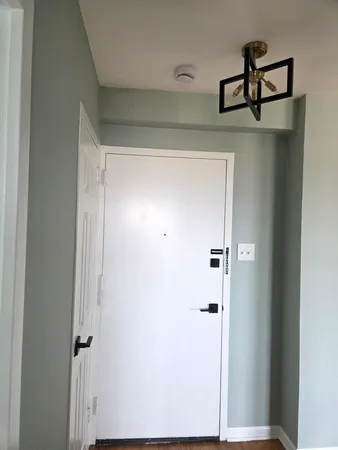 $149,900 | 2606 West Balmoral Avenue, Unit 507, Chicago, IL 60625