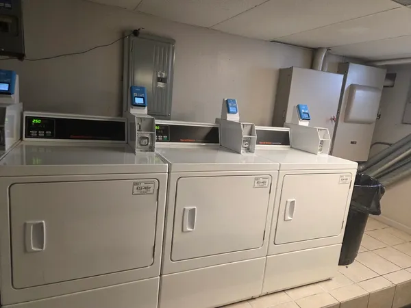 $149,900 | 2606 West Balmoral Avenue, Unit 507, Chicago, IL 60625