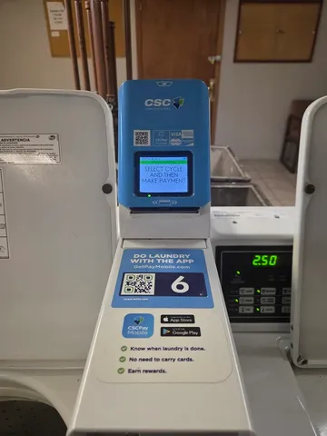 $159,000 | 2606 West Balmoral Avenue, Unit 507, Chicago, IL 60625