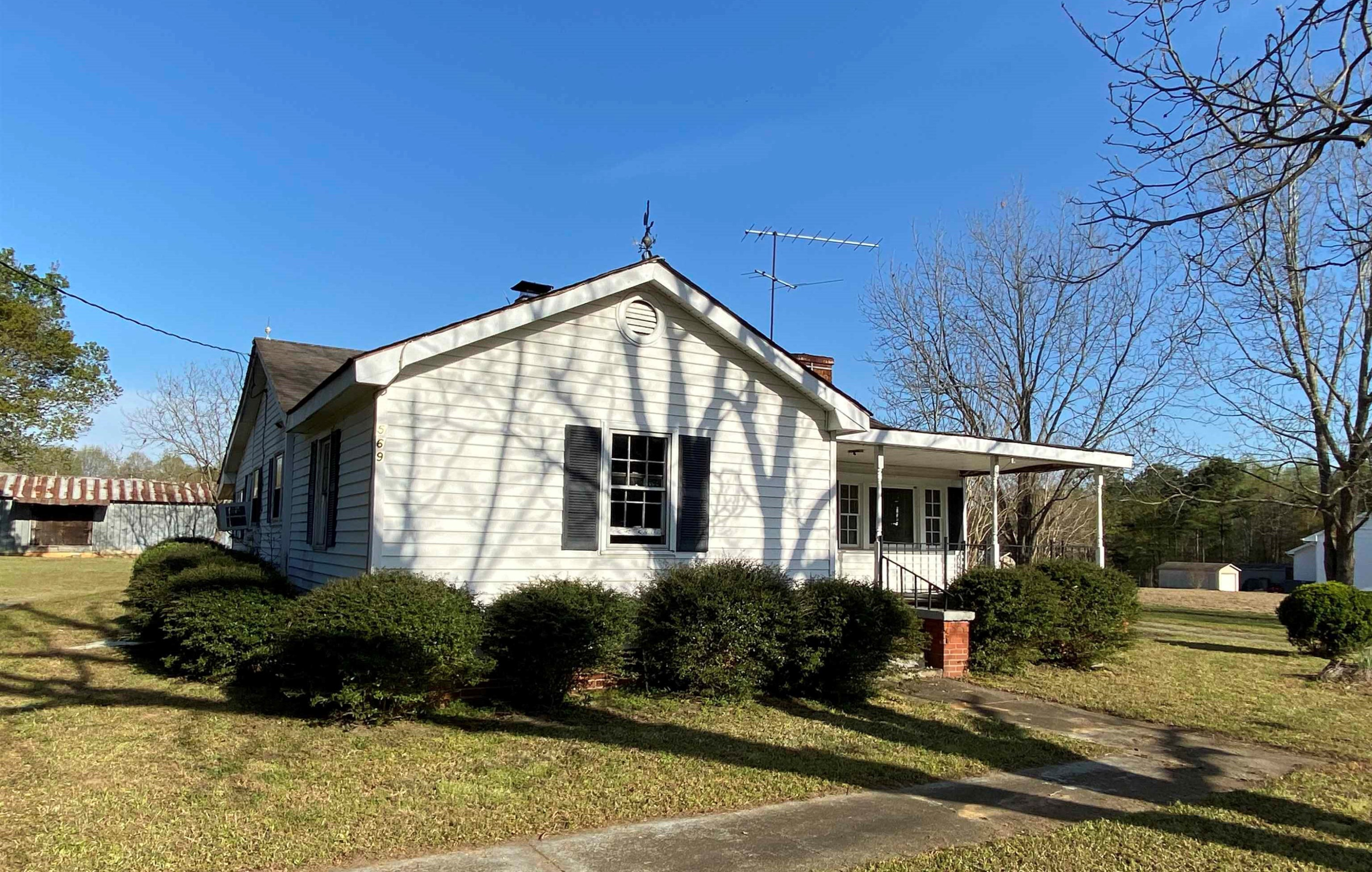 569 Smith Road Smithfield, NC 27577 - Photo 3 of 46 Photo 3