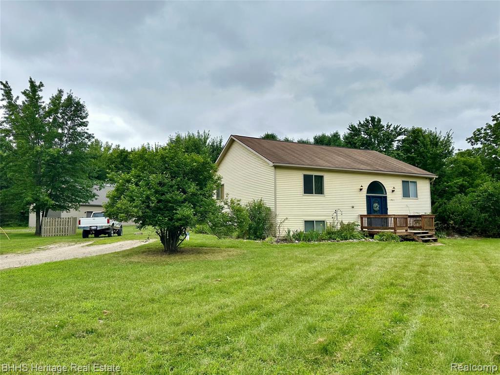 1921 North Gregory Road Fowlerville, MI 48836 - Photo 2 of 36 Gallery Image 2