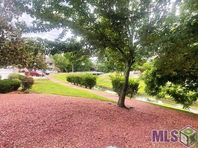 $159,000 | 900 Dean Lee Drive, Unit 1006, Baton Rouge, LA 70820