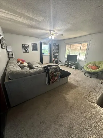 $175,000 | 133 Northeast 1271, Knob Noster, MO 65336