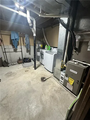 $175,000 | 133 Northeast 1271, Knob Noster, MO 65336