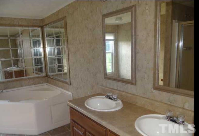 8516 Ransom Lane Kenly, NC 27542 - Photo 6 of 6 Gallery Image 6