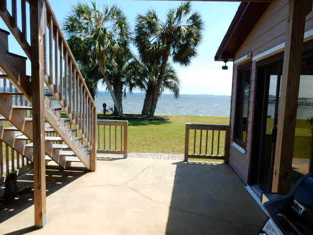 9062 Bayview Drive Lillian, AL 36549 - Photo 4 of 37