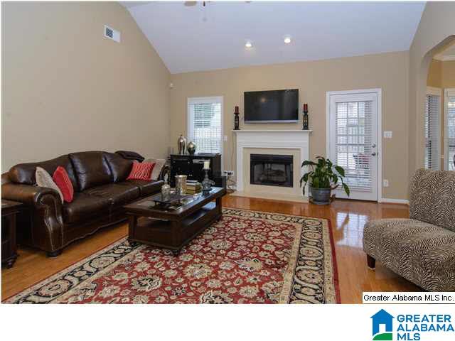 141 Cove Lane Pelham, AL 35124 - Photo 5 of 32