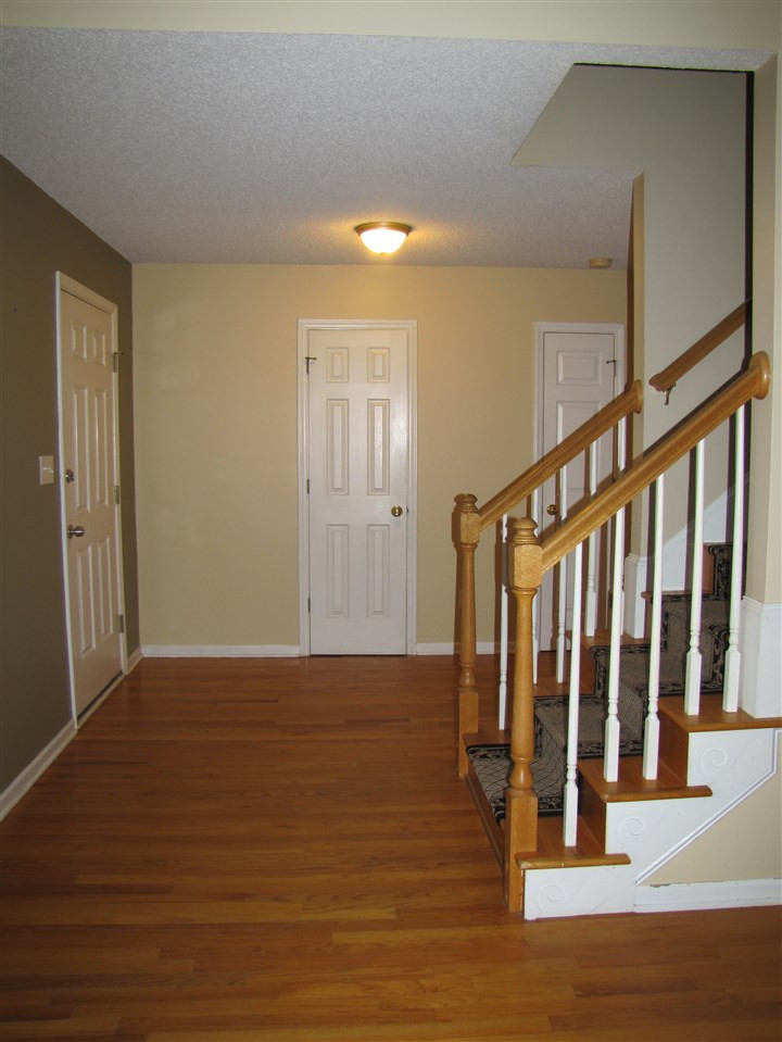 343 Rosa Circle Willow Spring, NC 27592 - Photo 5 of 22 Foyer