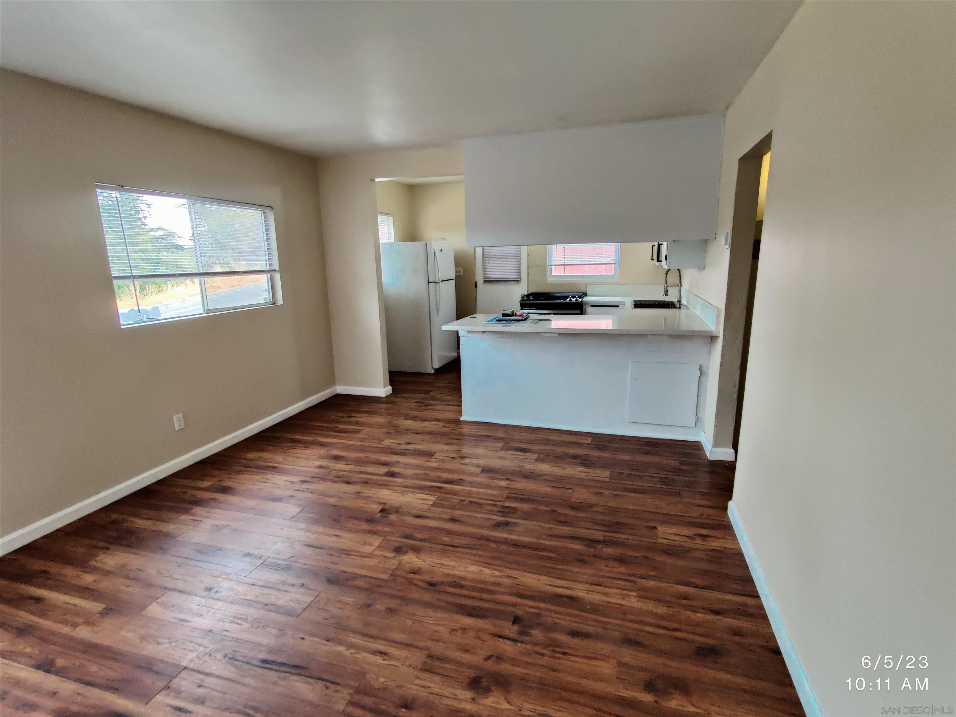 550 Ritchey Street San Diego, CA 92114 - Photo 4 of 37