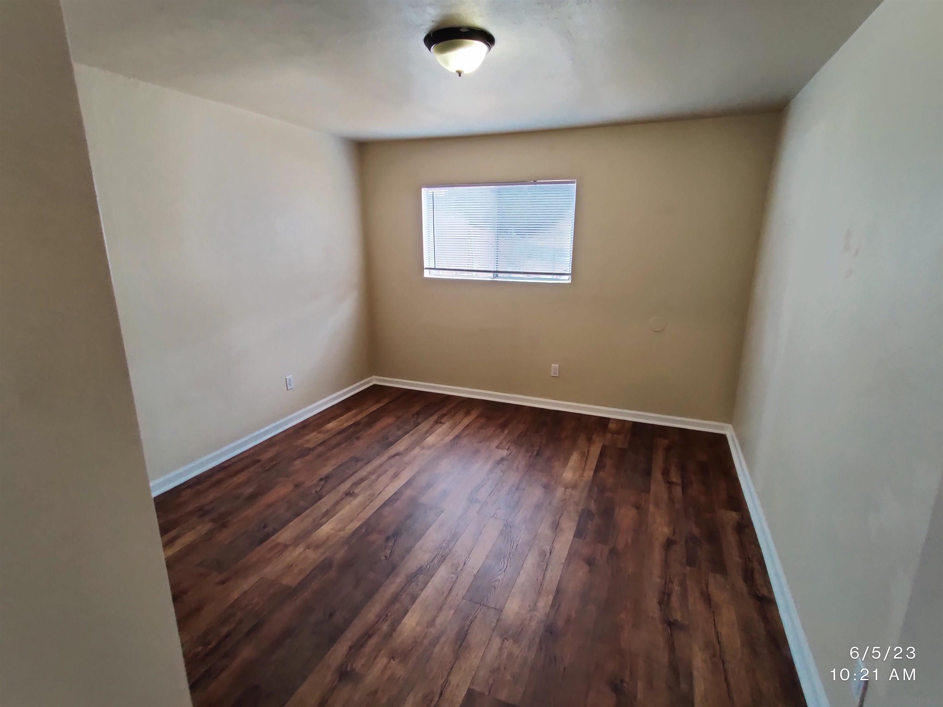 550 Ritchey Street San Diego, CA 92114 - Photo 8 of 37