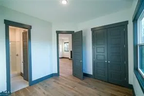 a view of entryway with bathroom