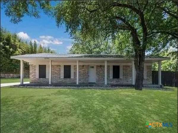 $260,000 | 5243 East Lakeshore Drive, Belton, TX 76513