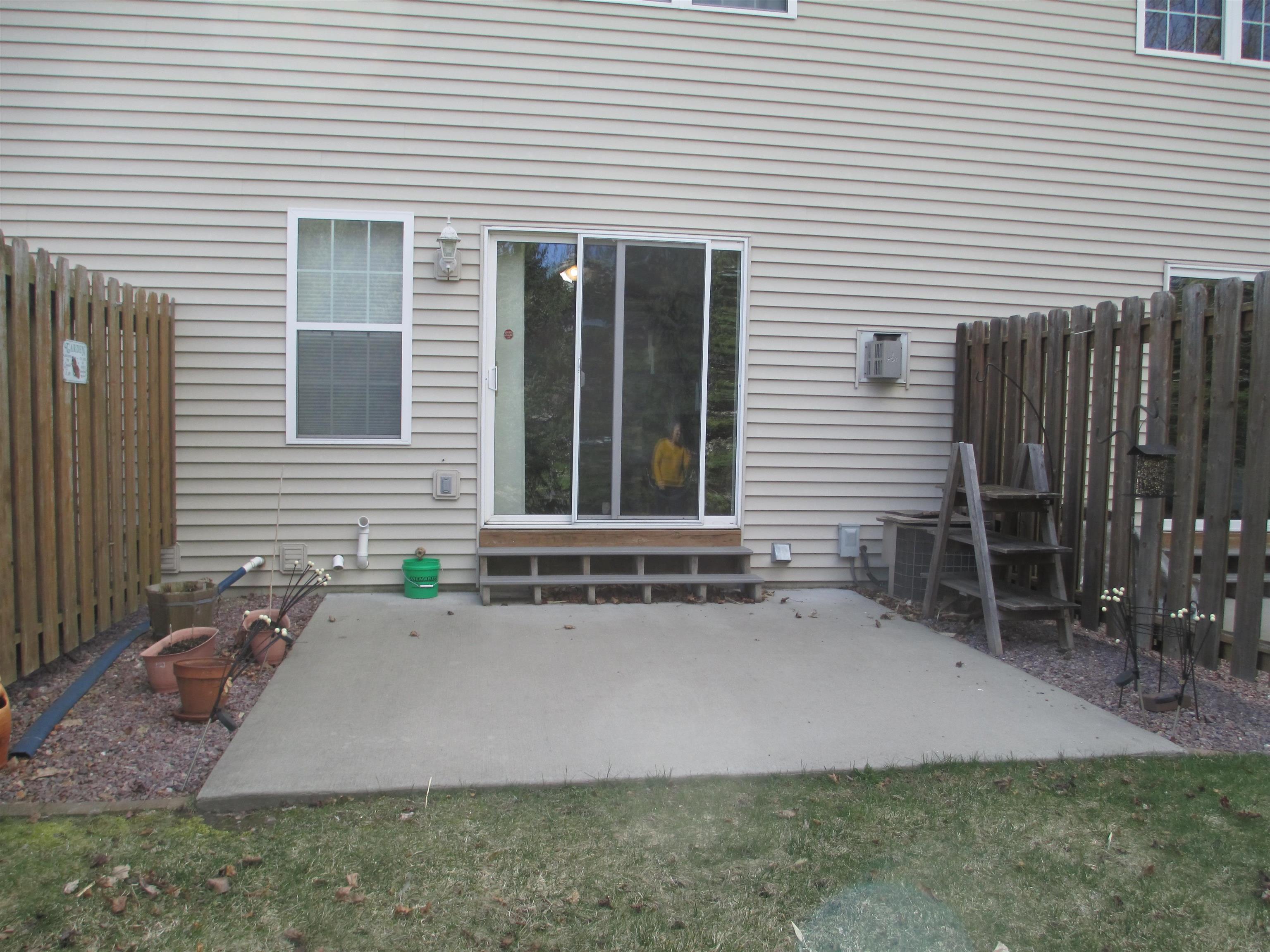 1344 Silver Drive, Unit 19 Baraboo, WI 53913 - Photo 2 of 11