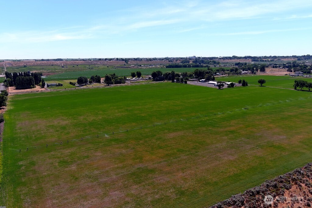 5788 Rd K Northeast Moses Lake, WA 98837 - Photo 17 of 40 a view of an houses with outdoor spaces and yard