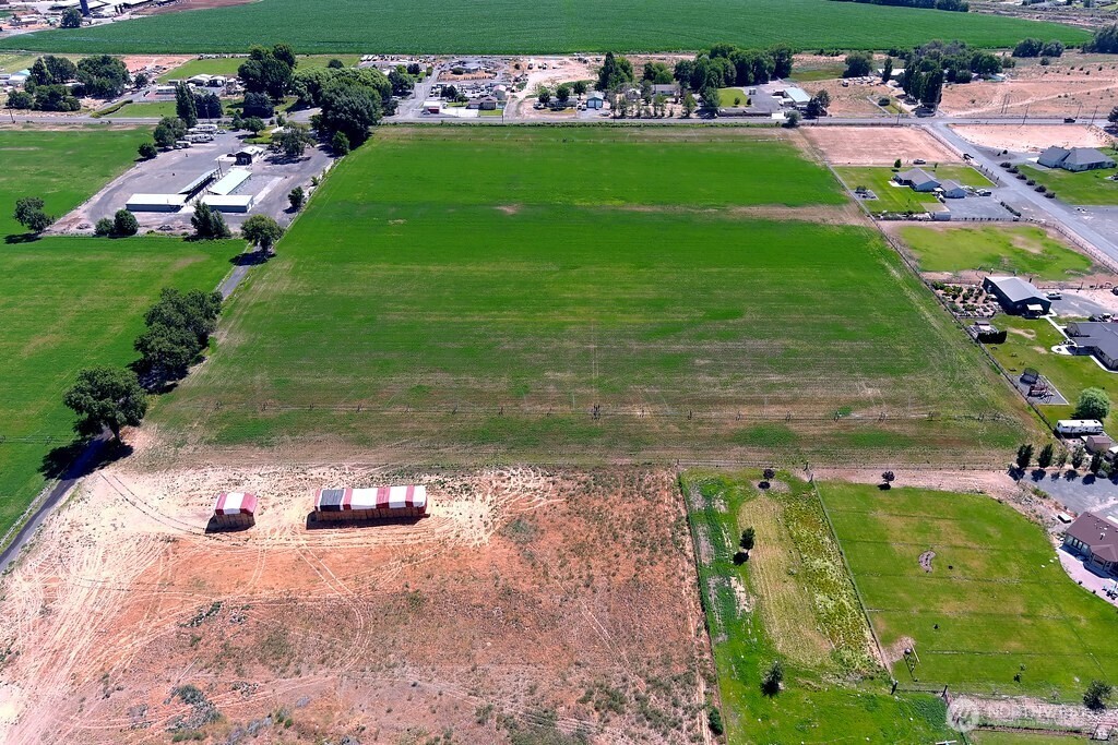 5788 Rd K Northeast Moses Lake, WA 98837 - Photo 29 of 40 a view of outdoor space yard and green space