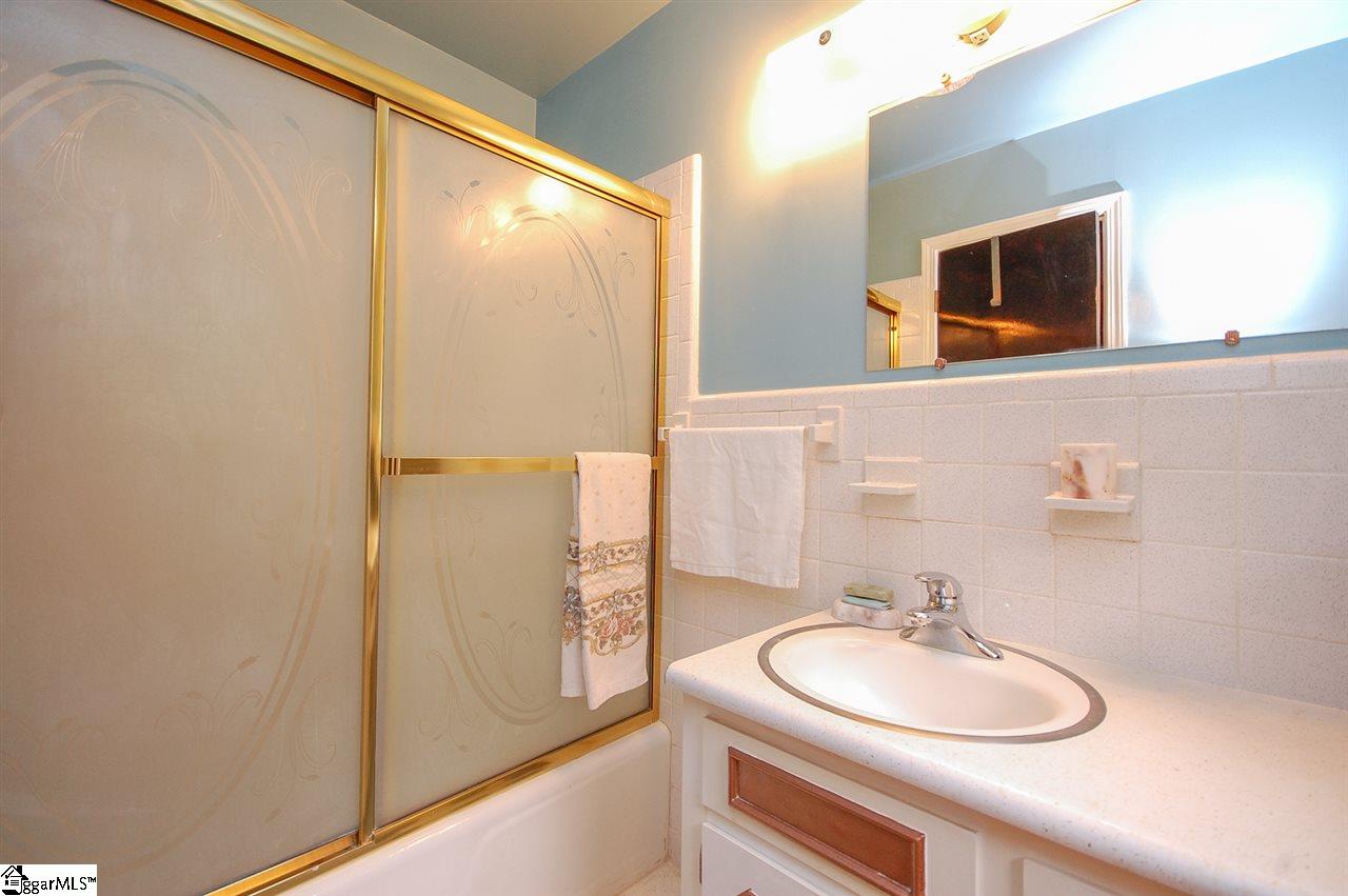 102 Harrison Road Easley, SC 29642 - Photo 18 of 34 Gallery Image 18
