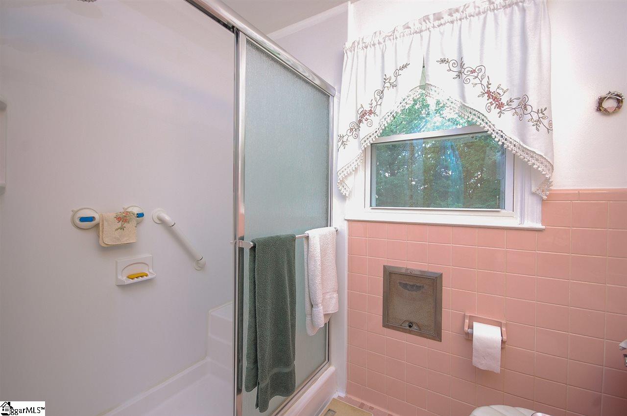 102 Harrison Road Easley, SC 29642 - Photo 20 of 34 Gallery Image 20