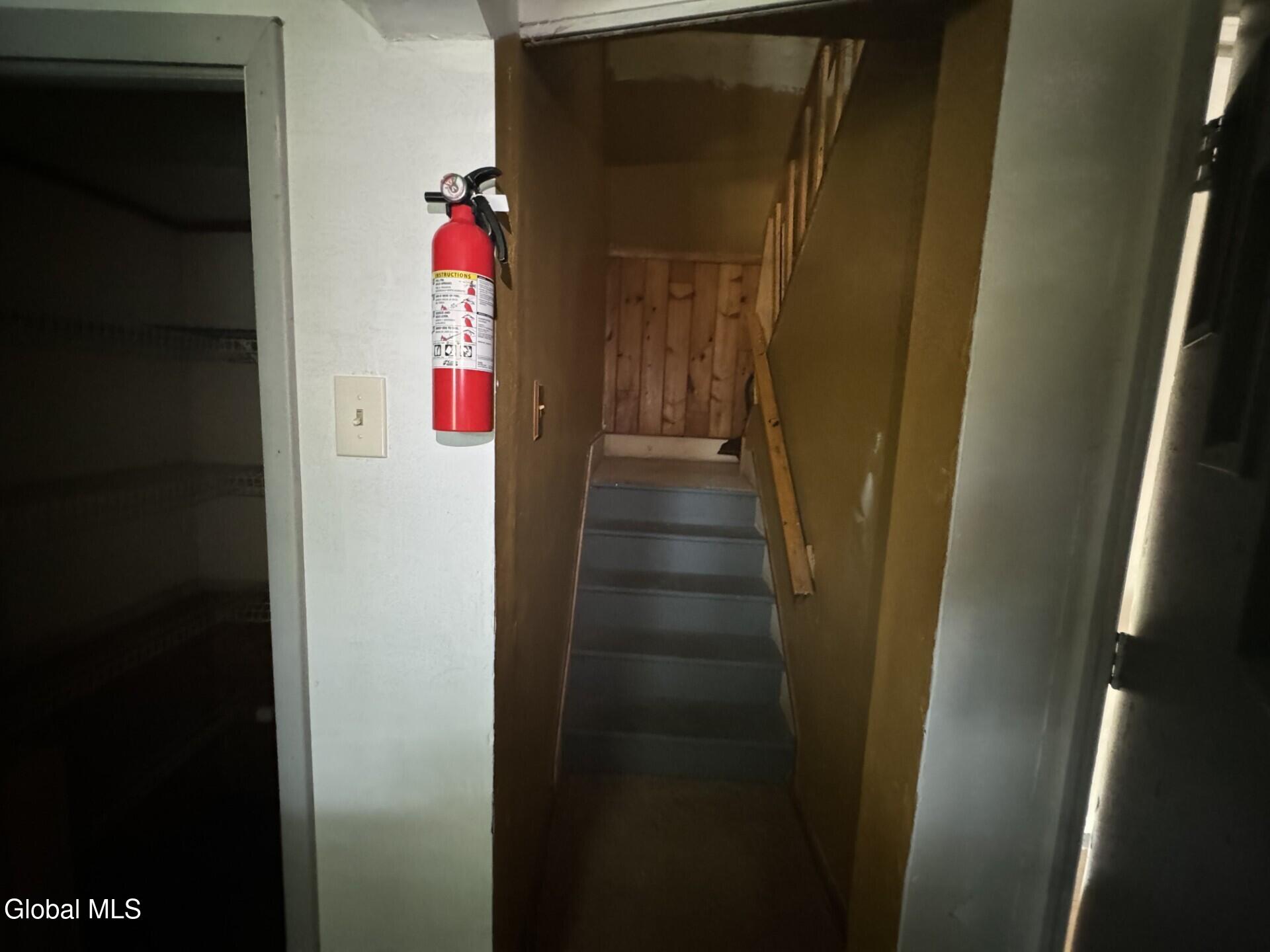 Undisclosed Address Amsterdam, NY 12010 - Photo 7 of 9 thumbnail_IMG_8505