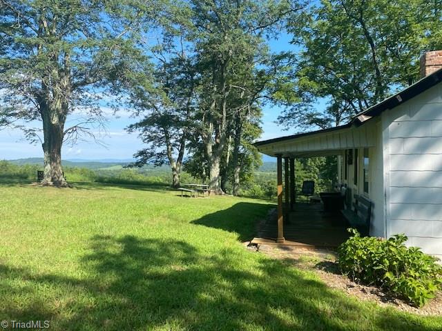 1463 Mount Herman Church Road Mount Airy, NC 27030 - Photo 3 of 28