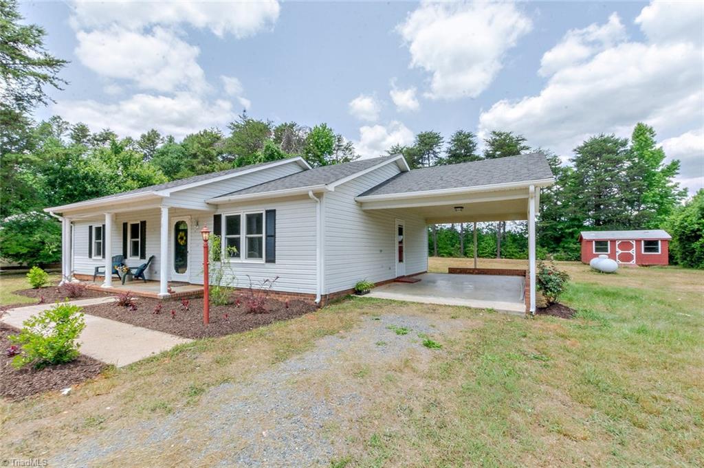 2949 Pine Ridge Road Asheboro, NC 27205 - Photo 4 of 38 Gallery Image 4